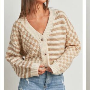 Cropped Knit Cardigan (XL)